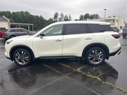 Used 2023 INFINITI QX60 Luxe w/ Performance Audio Package FWD image 9