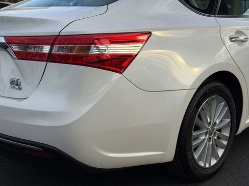 Used 2014 Toyota Avalon XLE Touring image 25