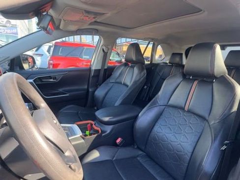 Used 2019 Toyota RAV4 Adventure image 21