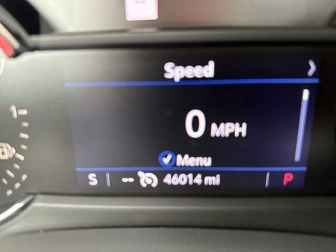 Used 2019 Cadillac XT4 Premium Luxury FWD image 25