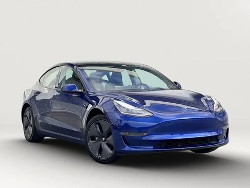 Used 2020 Tesla Model 3 Standard Range RWD image 13