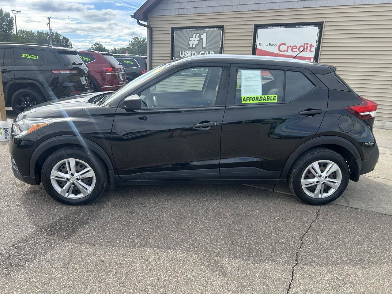Used 2019 Nissan Kicks S FWD image 8