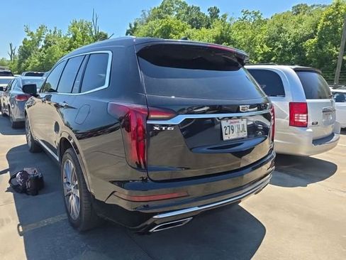 Used 2022 Cadillac XT6 Premium Luxury FWD image 4