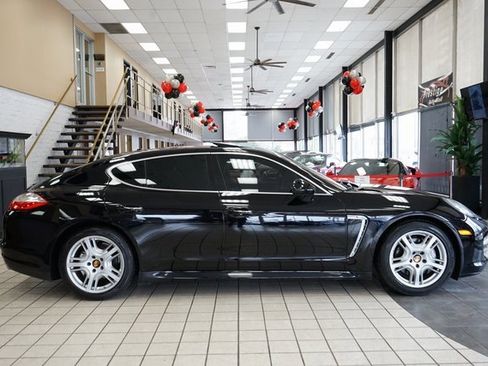 Used 2010 Porsche Panamera S image 19
