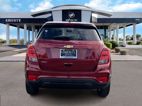 Used 2021 Chevrolet Trax LS w/ Tint and Cruise Package image 4