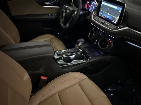 Used 2024 Chevrolet Blazer Premier w/ Enhanced Convenience Package image 19