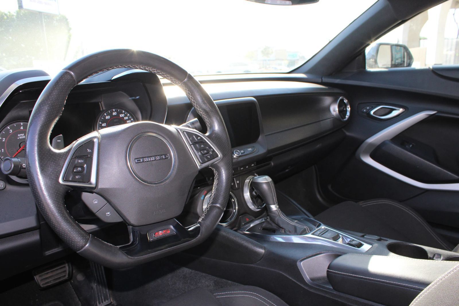 Used 2016 Chevrolet Camaro SS RWD image 21