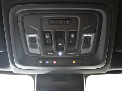 Used 2022 Chevrolet Silverado 1500 High Country w/ High Country Premium Package image 34