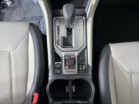 Used 2020 Subaru Forester Premium AWD/4WD image 22