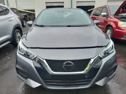 Used 2020 Nissan Versa SV FWD image 2