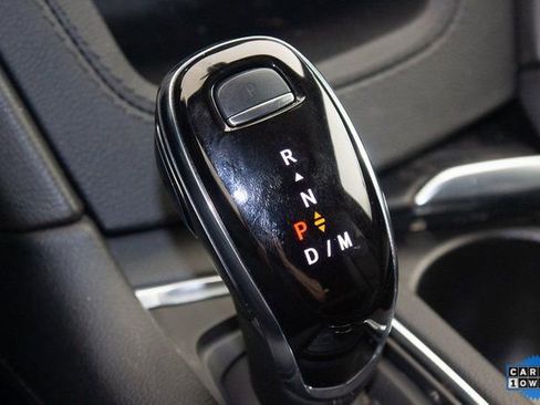 Used 2024 Cadillac XT6 Premium Luxury image 30