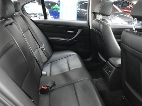 Used 2011 BMW 328i xDrive Sedan AWD/4WD image 36