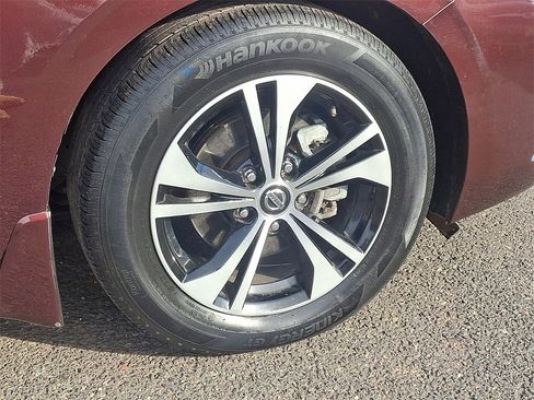 Used 2022 Nissan Sentra SV image 8