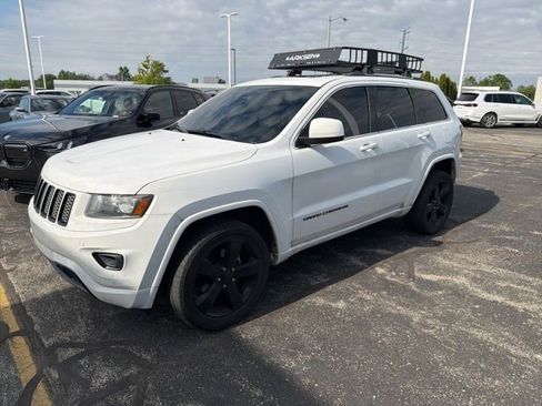 Used 2015 Jeep Grand Cherokee Altitude AWD/4WD image 2