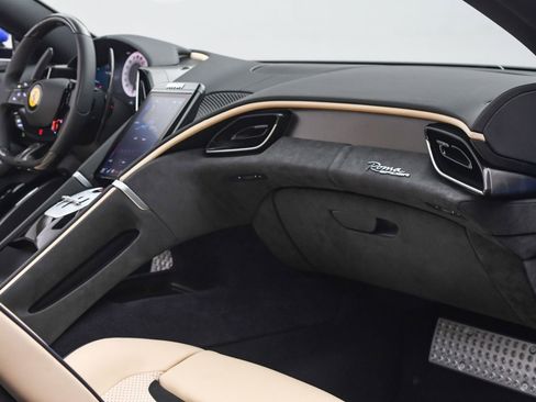 Used 2025 Ferrari Roma Spider image 20