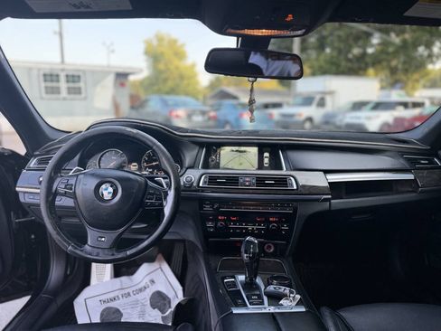 Used 2014 BMW 750Li RWD image 21