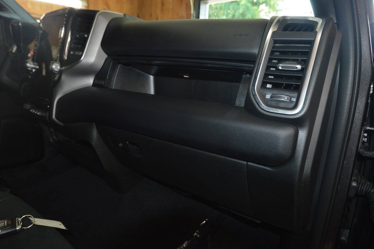 Used 2026 RAM 2500 Big Horn AWD/4WD image 11