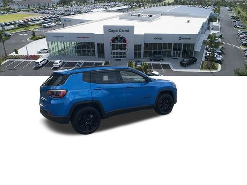 Certified 2026 Jeep Compass Latitude AWD/4WD image 23