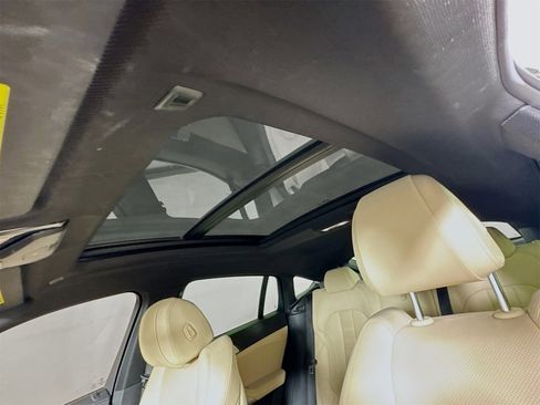 Used 2022 BMW X6 xDrive40i w/ M Sport Package image 23