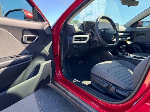 New 2025 Kia K4 EX image 10