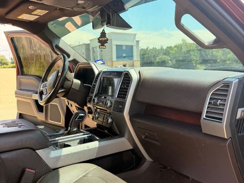 Used 2016 Ford F150 King Ranch w/ Equipment Group 601A Luxury AWD/4WD image 31