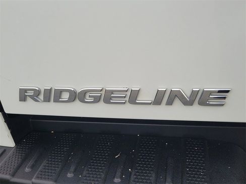 Used 2022 Honda Ridgeline Sport image 25