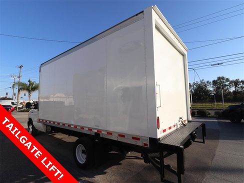 Used 2022 Ford E-350 and Econoline 350 Super Duty w/ Power Windows & Locks Group image 4
