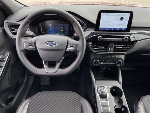 Used 2025 Ford Escape ST-Line image 11