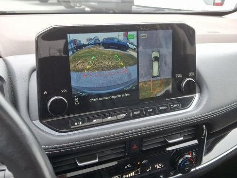 Certified 2023 Nissan Rogue SL w/ SL Premium Package image 22