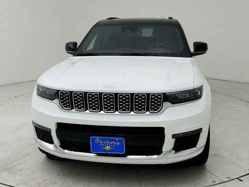 Used 2025 Jeep Grand Cherokee L Summit AWD/4WD image 2