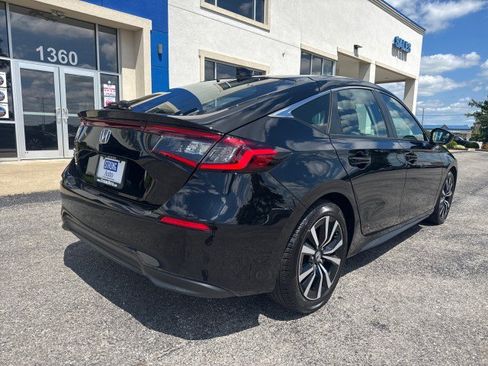 Used 2024 Honda Civic EX-L image 16