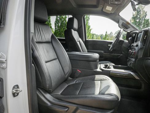 Used 2020 Chevrolet Silverado 1500 LT Trail Boss image 31