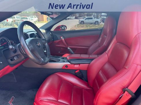Used 2006 Chevrolet Corvette Coupe w/ Preferred Equipment Group image 7