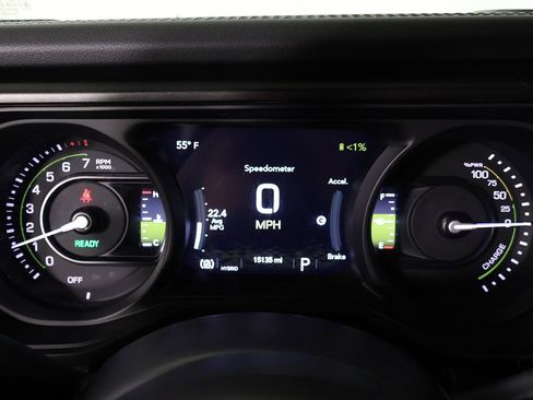 Used 2024 Jeep Wrangler Unlimited Rubicon 4xe AWD/4WD image 41