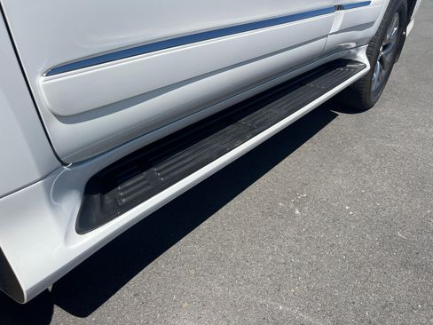 Used 2019 Lexus GX 460 Luxury image 9