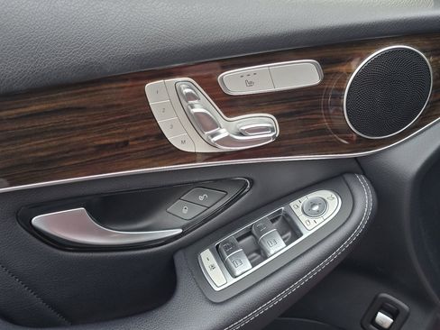 Used 2019 Mercedes-Benz GLC 300 image 33