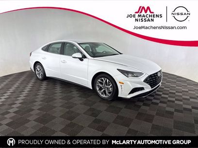 Used 2023 Hyundai Sonata SEL w/ Preferred Accessory Package