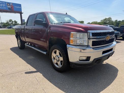Used 2013 Chevrolet Silverado 2500 LT w/ Interior Plus Package AWD/4WD image 1