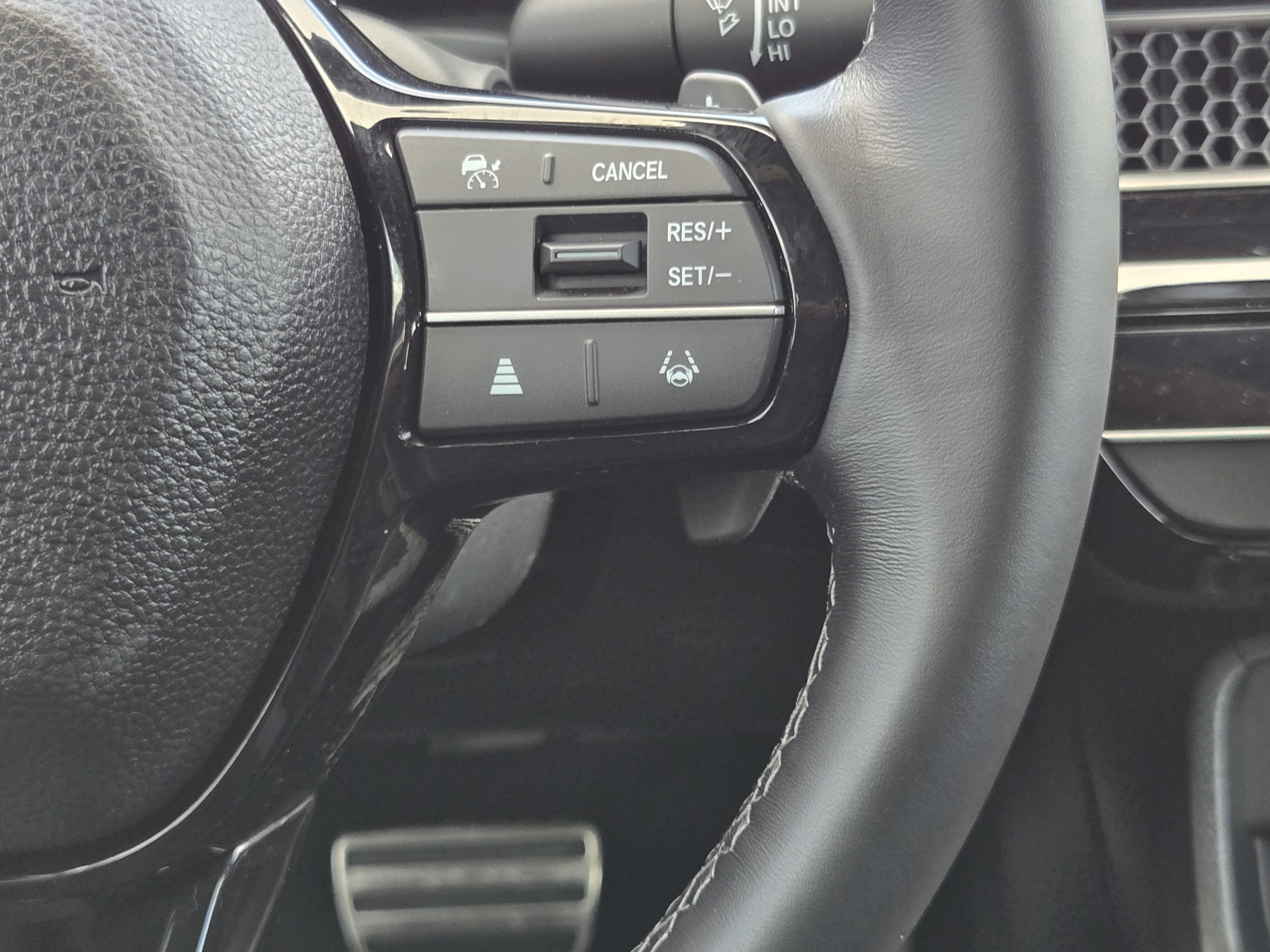 Used 2024 Honda Civic Sport image 25