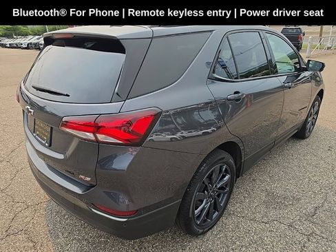 Used 2023 Chevrolet Equinox RS AWD/4WD image 3