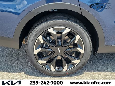 New 2026 Kia Sorento EX FWD image 9