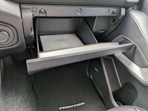Used 2024 Nissan Frontier SL RWD image 25