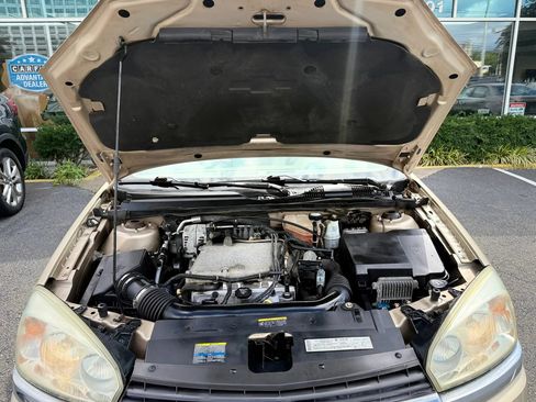 Used 2004 Chevrolet Malibu LS w/ Preferred Equipment Group FWD image 34