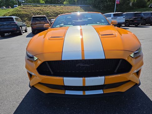 Used 2018 Ford Mustang GT Premium w/ Equipment Group 401A RWD image 9