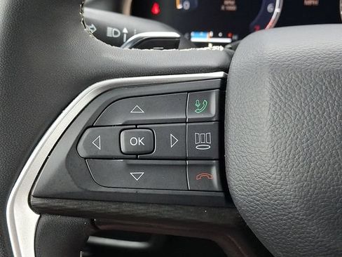 Used 2025 Jeep Grand Cherokee L Laredo w/ Luxury Tech Group I AWD/4WD image 22