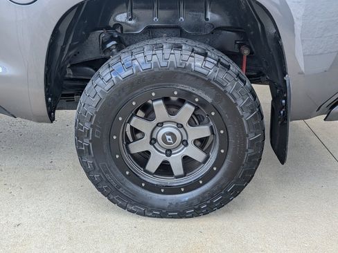 Used 2021 Toyota Tundra Limited image 18