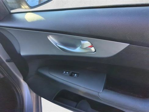 Used 2023 Kia Forte LXS FWD image 27