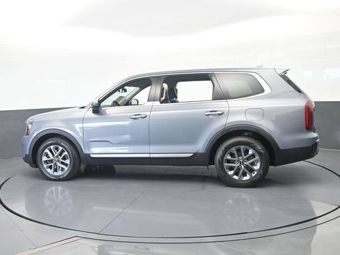 Used 2024 Kia Telluride LX FWD image 3