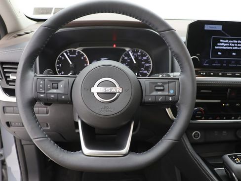 Used 2023 Nissan Rogue SL w/ SL Premium Package AWD/4WD image 17