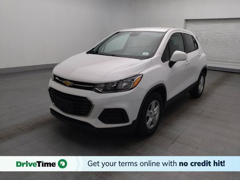 Used 2020 Chevrolet Trax LS w/ Tint and Cruise Package FWD image 1